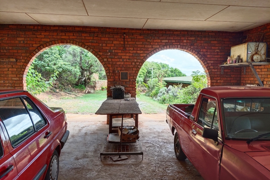 Commercial Property for Sale in Hartbeespoort Rural North West
